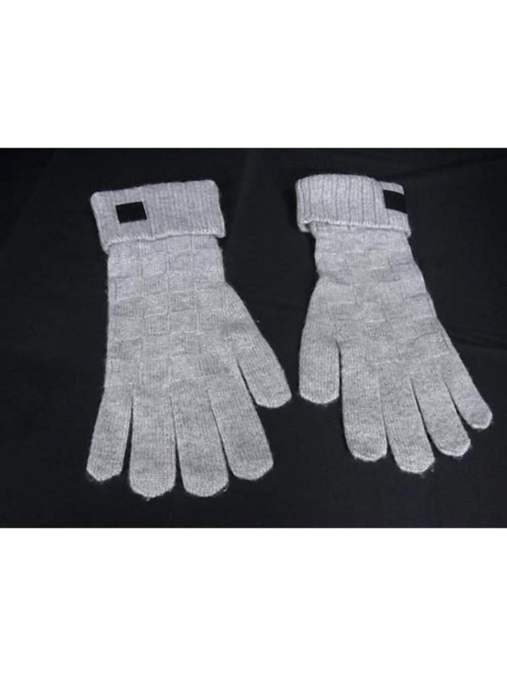 Louis Vuitton Damier Gon Helsinki Gloves Gray Clair